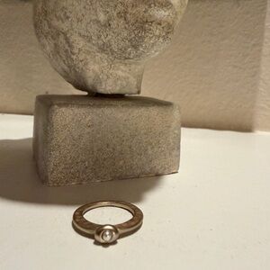 Gold Tone Hammered Ring with Faux Pearl – Minimalist Stacking Ring Size 7.25‎